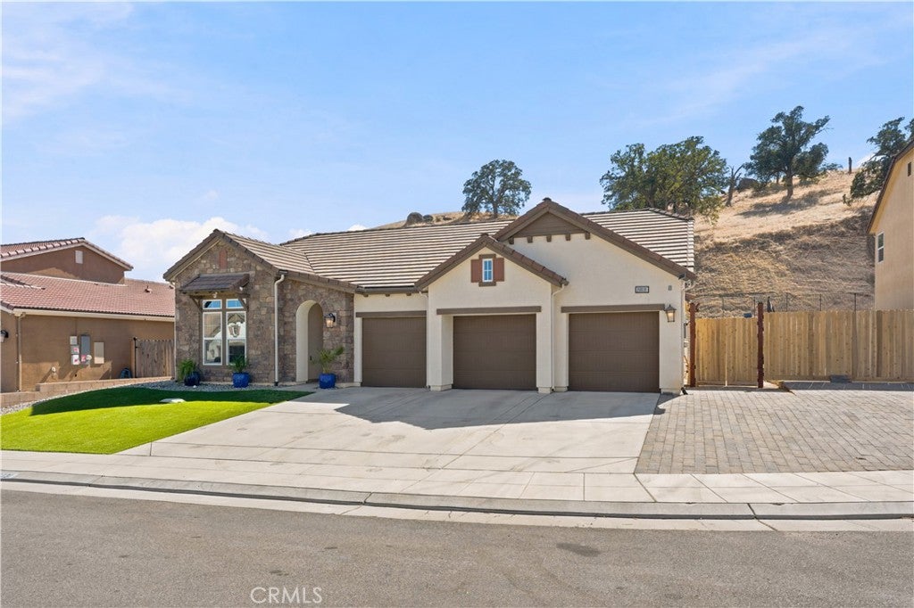 20031 Genteel Dr
