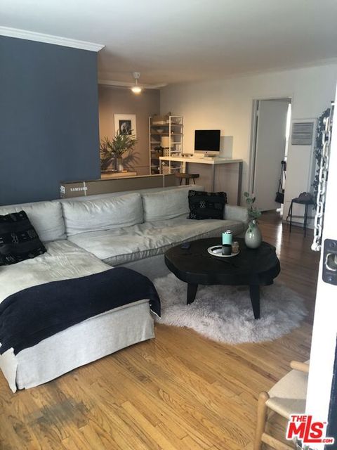 Photo of 8360 Blackburn Avenue #4, Los Angeles, CA 90048 (MLS # 25611095) Photo of 8360 Blackburn Avenue #4, Los Angeles, CA 90048 (MLS # 25611095)