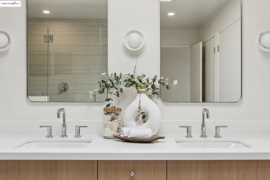 LINCOLN HEIGHTS - Residential