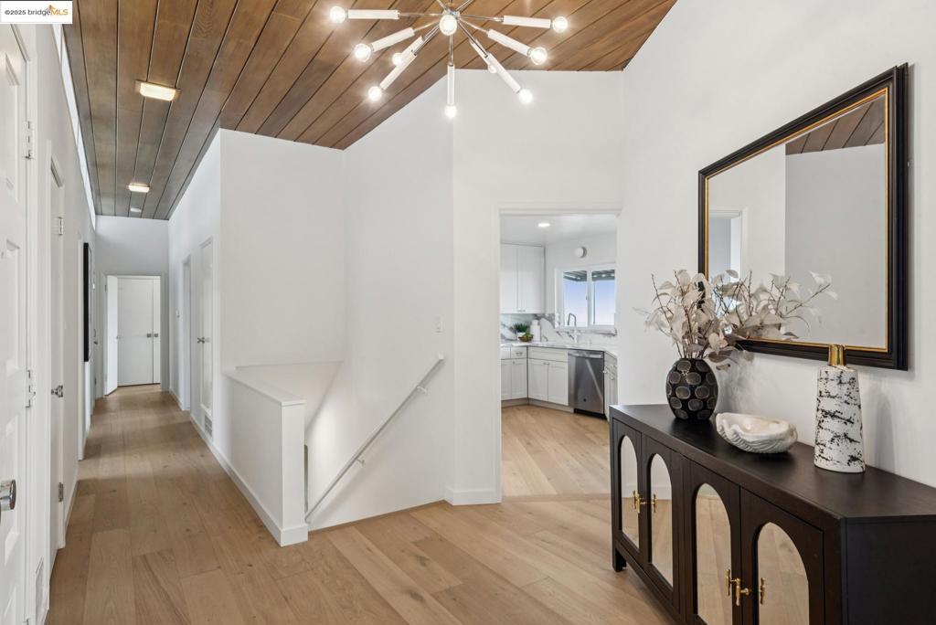 LINCOLN HEIGHTS - Residential