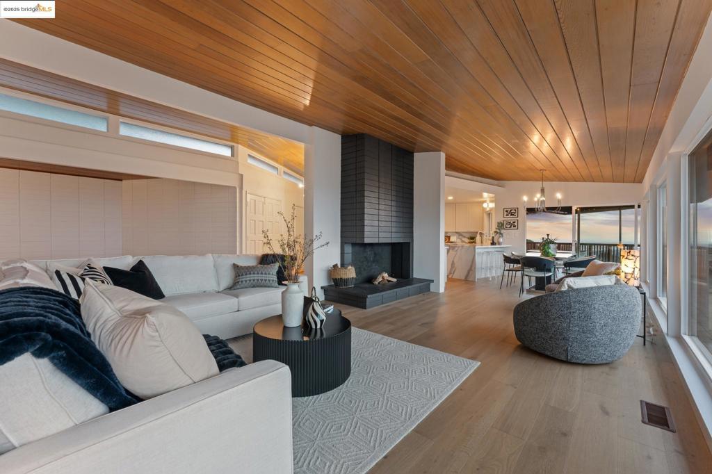 LINCOLN HEIGHTS - Residential