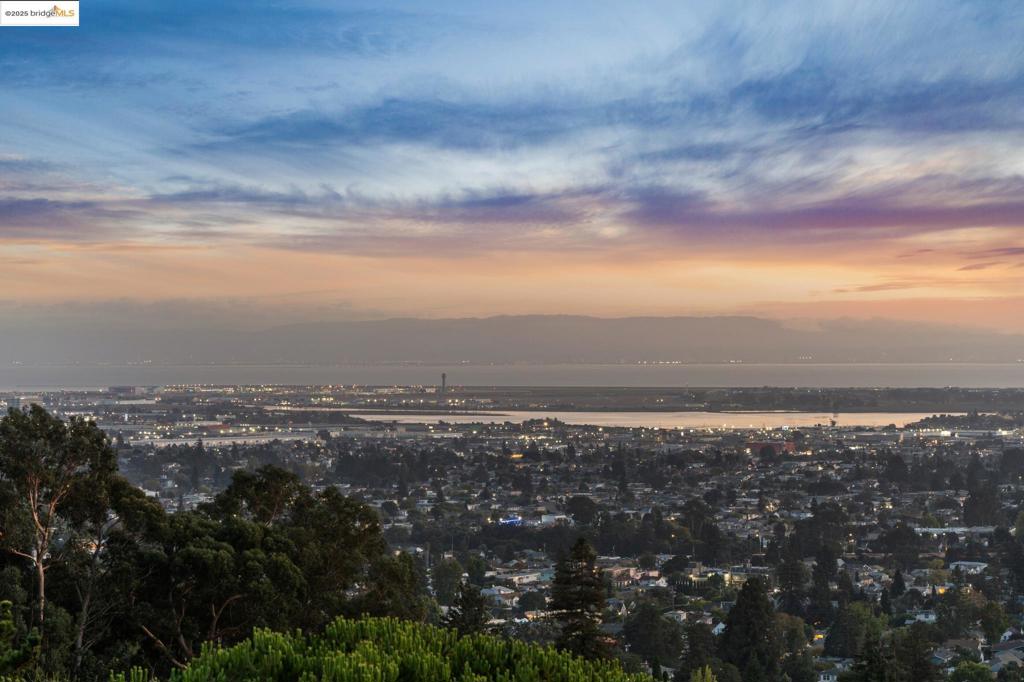 LINCOLN HEIGHTS - Residential