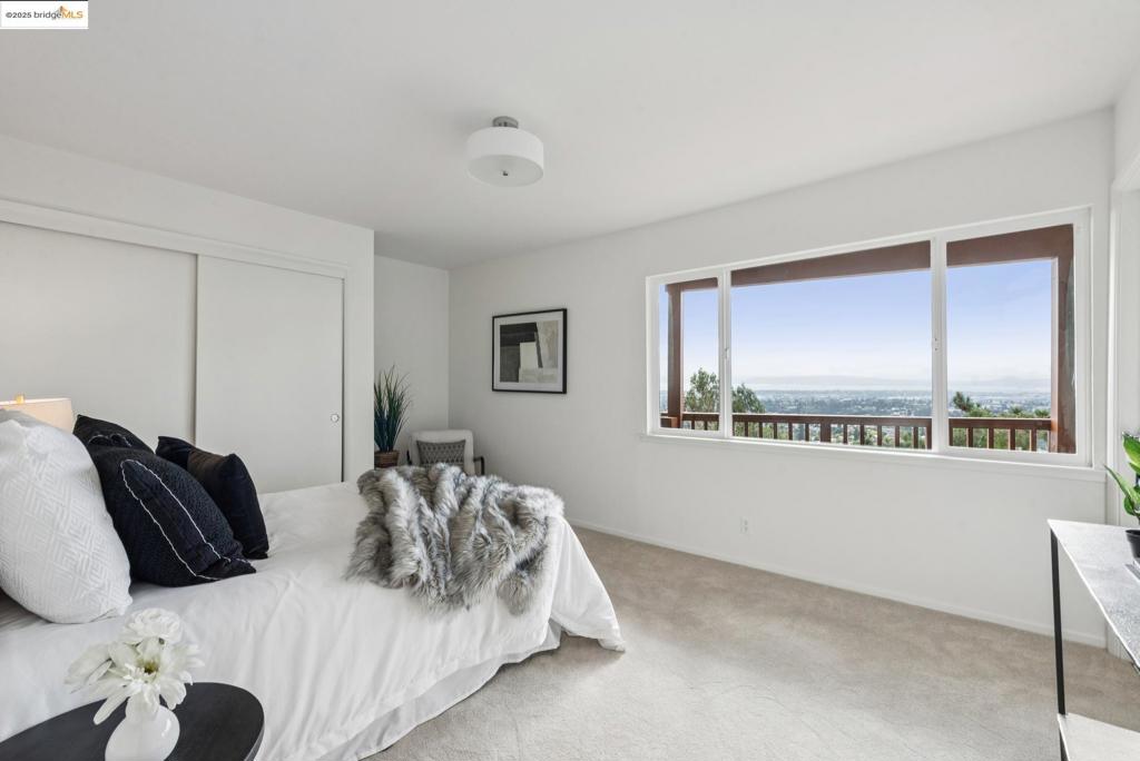 LINCOLN HEIGHTS - Residential