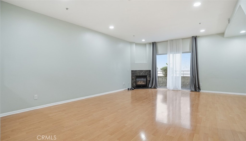 411 N Jackson Street 104