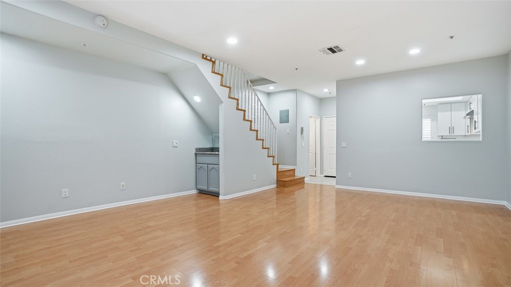 411 N Jackson Street 104