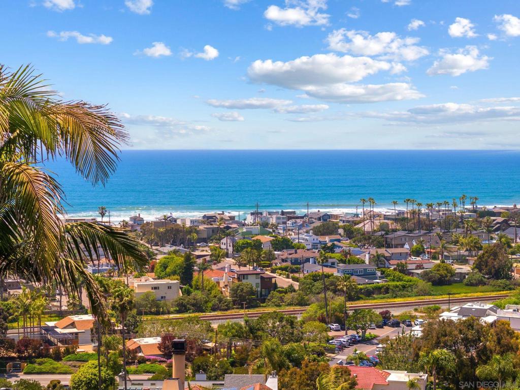 Del Mar - Residential