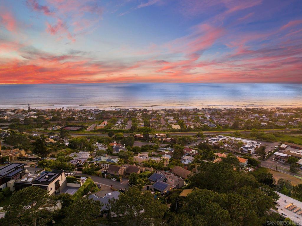 Del Mar - Residential