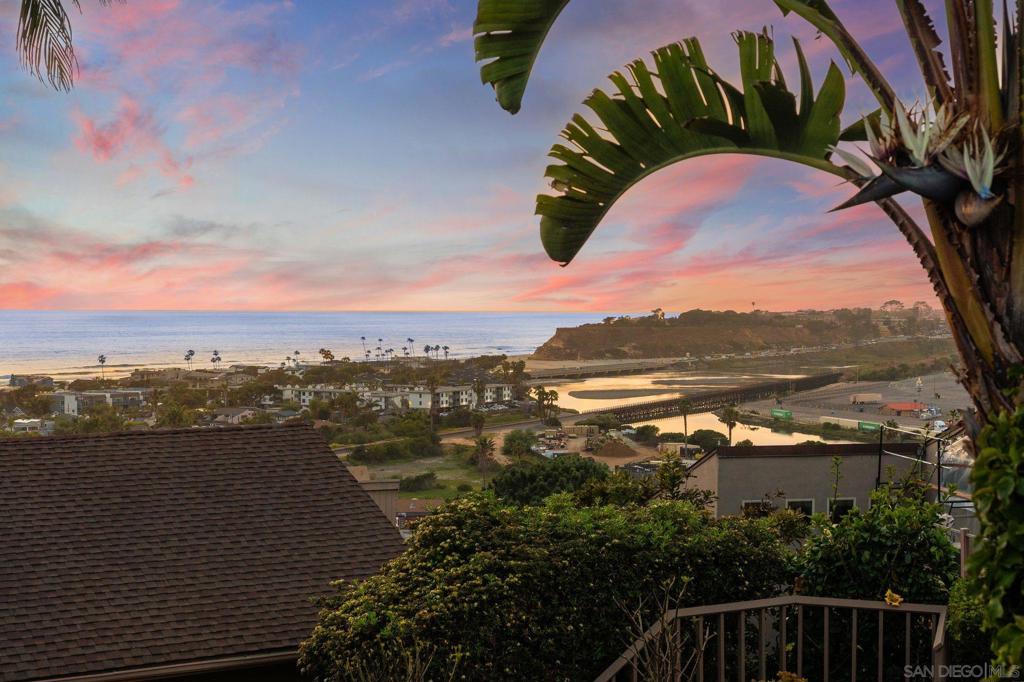 Del Mar - Residential
