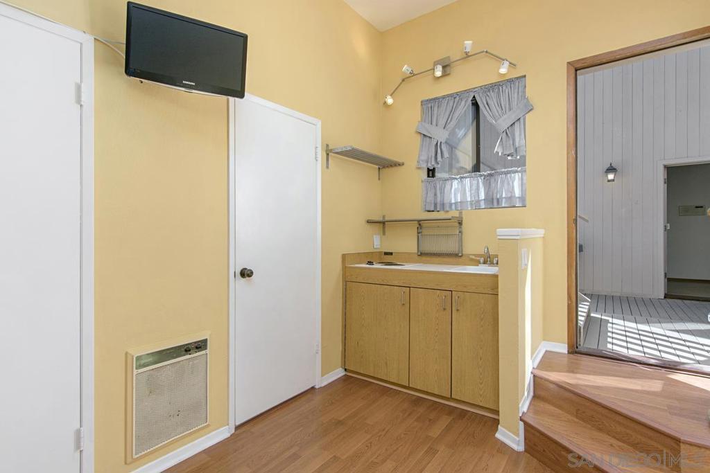 Del Mar - Residential