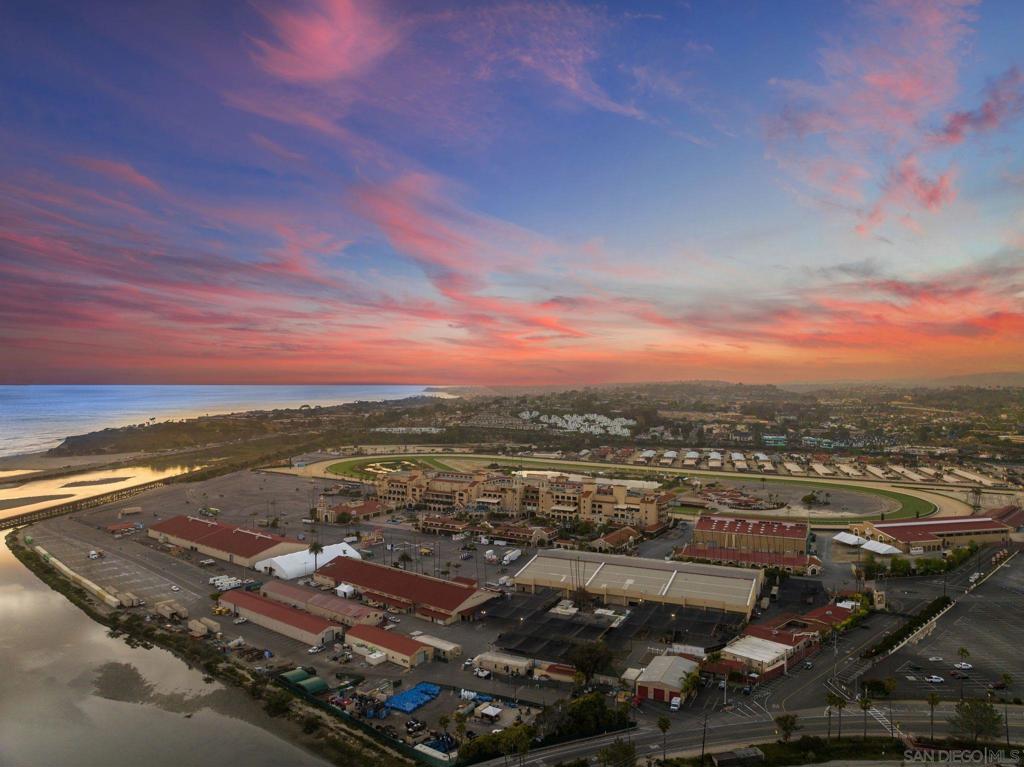 Del Mar - Residential