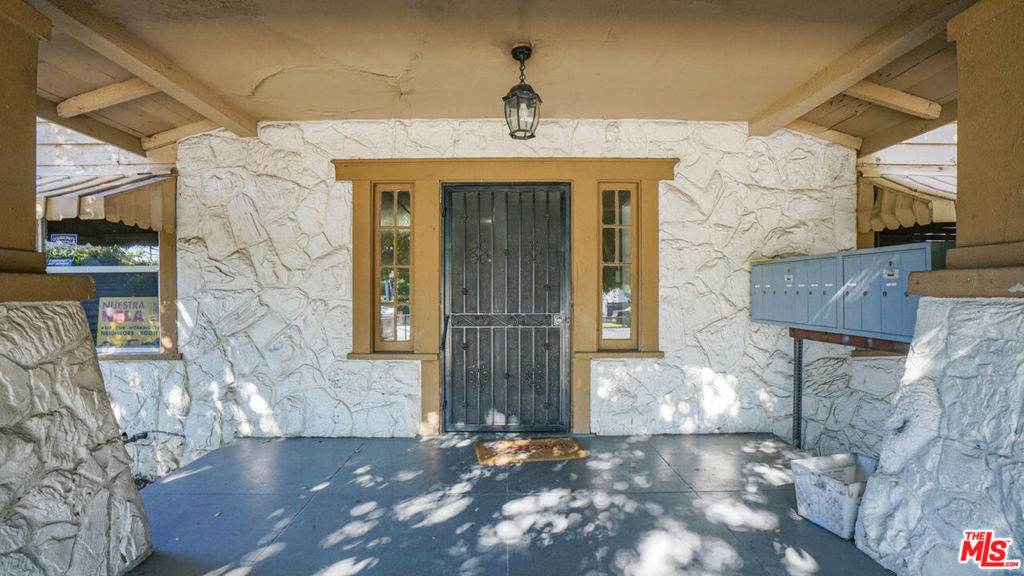 2617 Jeffries Avenue