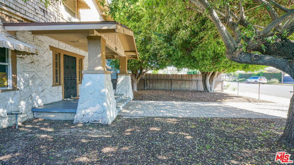 2617 Jeffries Avenue