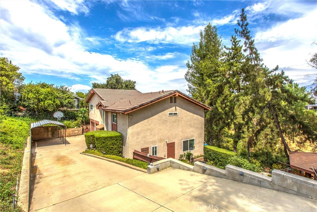 505 E Sunset Drive N