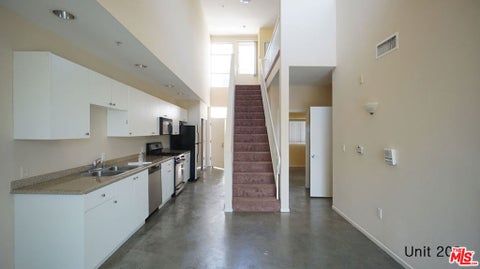 Photo of 922 W 23Rd Street #209, Los Angeles, CA 90007 (MLS # 26853033)