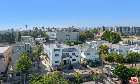 Photo of 123 S Westmoreland Avenue, Los Angeles, CA 90004 (MLS # 25538349)