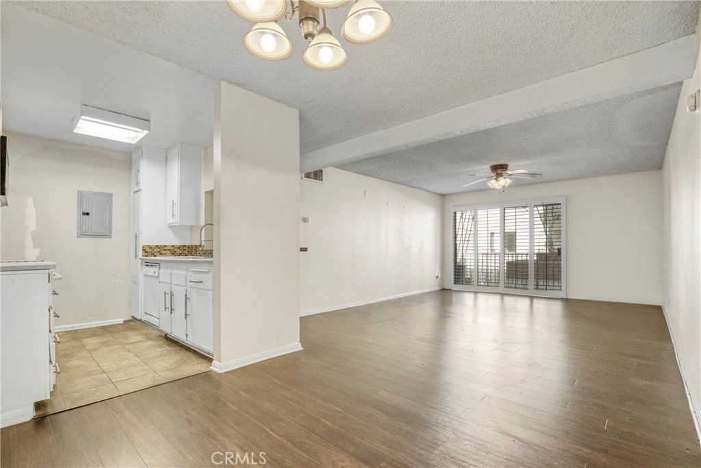 Photo of 5460 White Oak Avenue #F105, Encino, CA 91316 (MLS # SR25126133)