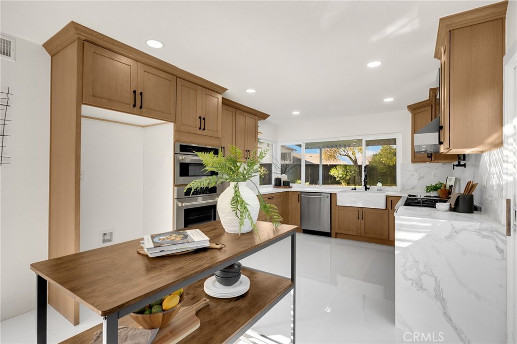 Yorba Linda Homes (YRLH) - Residential