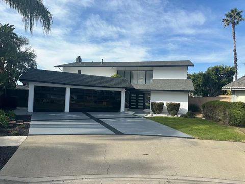 Photo of 4041 Bycroft Cir, Yorba Linda, CA 92886 (MLS # TR25278079)