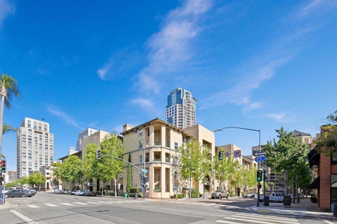 Photo of 301 W G St ST #307, San Diego, CA 92101 (MLS # 260019969SD)