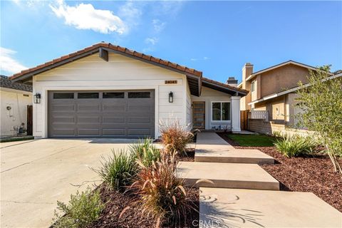 Photo of 24041 Zancon, Mission Viejo, CA 92692 (MLS # SW26038486)