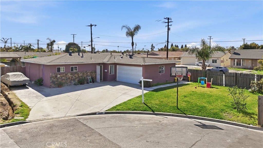 2426 Marty Ln