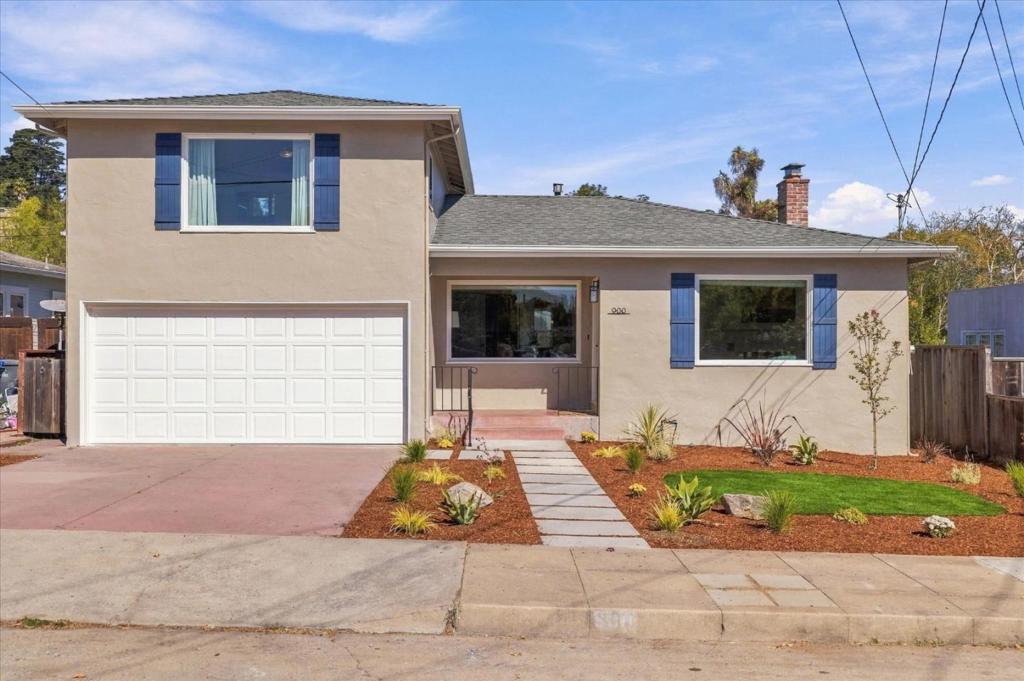 900 Walnut Avenue