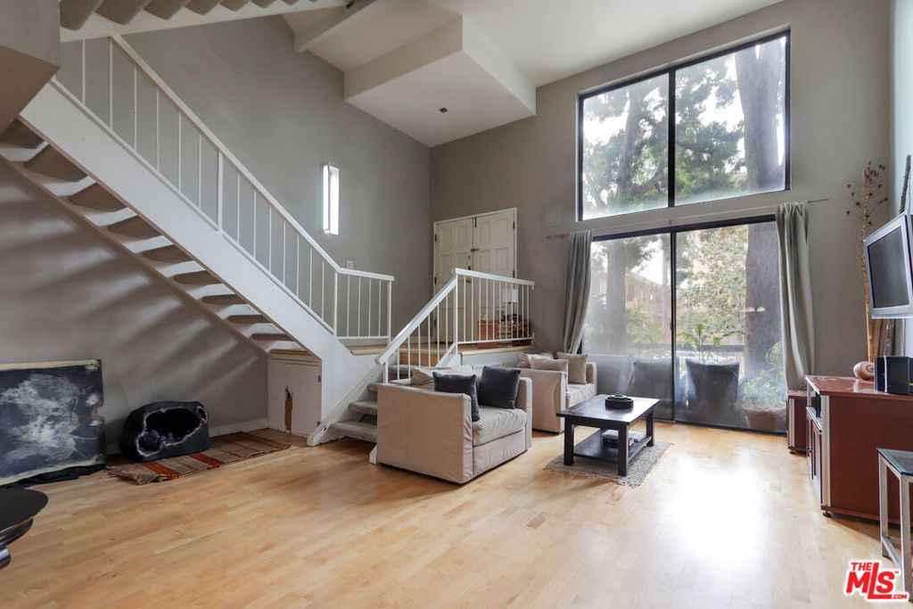 Photo of 11753 Mayfield Avenue #7, Los Angeles, CA 90049 (MLS # 26671203)