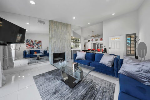 Photo of 149 Desert Falls Drive E, Palm Desert, CA 92211 (MLS # 219154360PS)