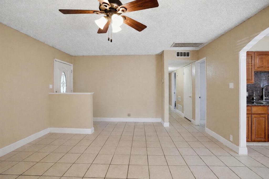 154 N Santa Rosa Street