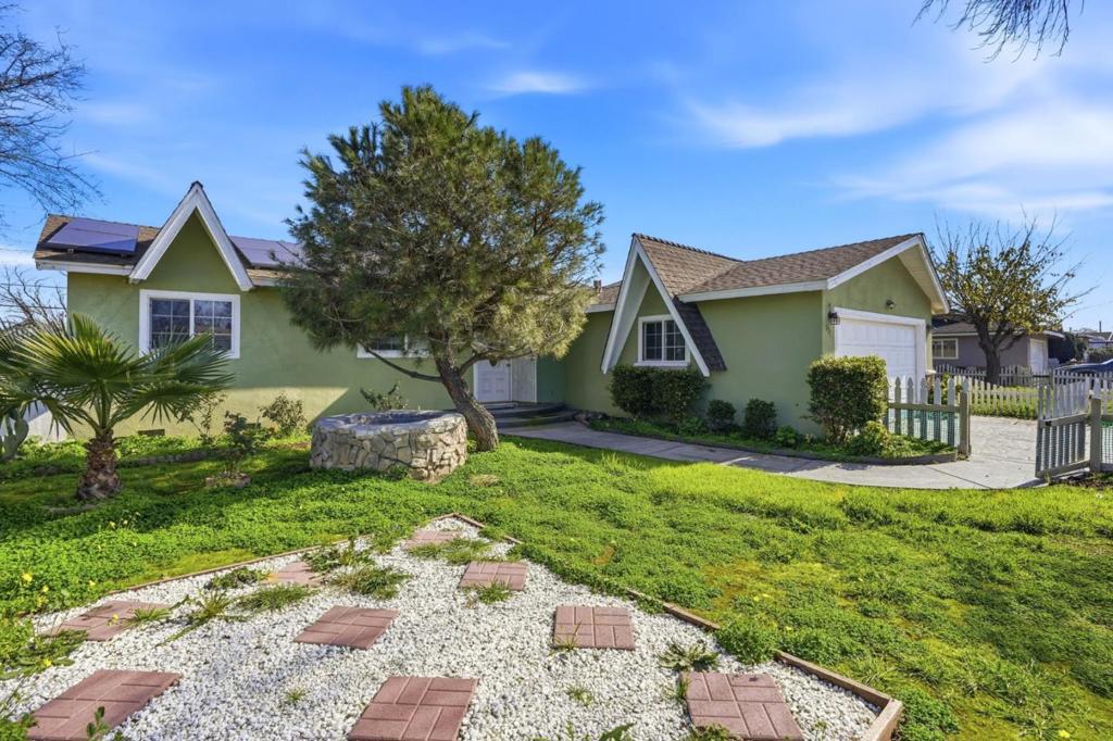 154 N Santa Rosa Street