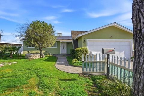 Photo of 154 N Santa Rosa Street, Los Banos, CA 93635 (MLS # ML82033878)