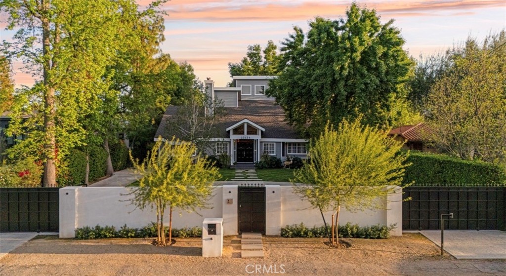 23134 Collins Street