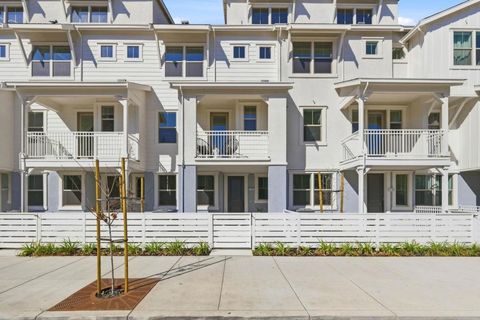 Photo of 2739 Oak Road, Walnut Creek, CA 94597 (MLS # ML82039916)