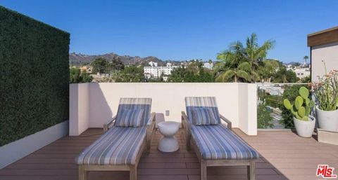 Tiny photo for 1251 N Formosa Avenue, West Hollywood, CA 90046 (MLS # 26673541)