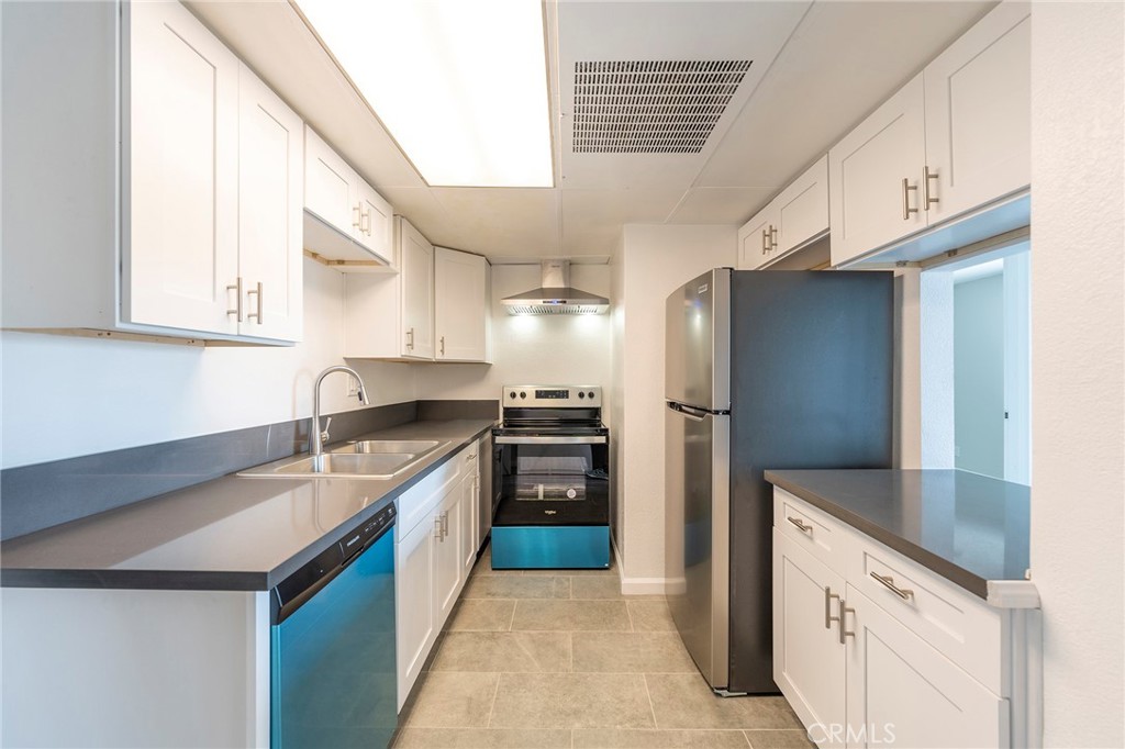 1450 Locust 217