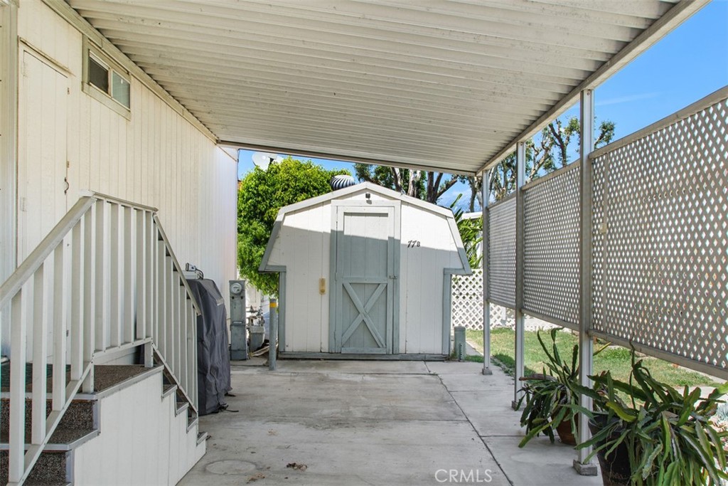 1456 E Philadelphia St Spc 77