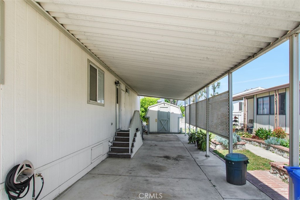 1456 E Philadelphia St Spc 77