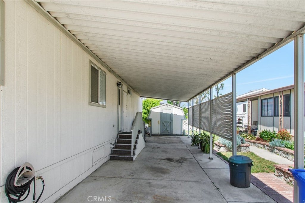 1456 E Philadelphia St Spc 77