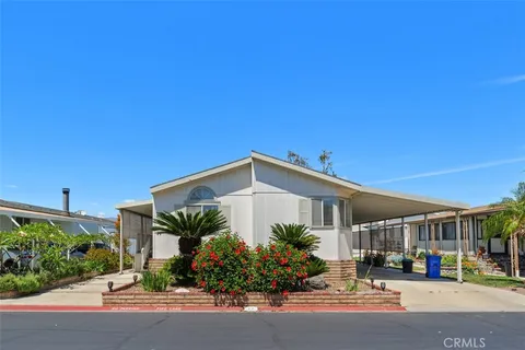 1456 E Philadelphia St Spc 77, Ontario, CA 91761 - MLS#: IV26089982