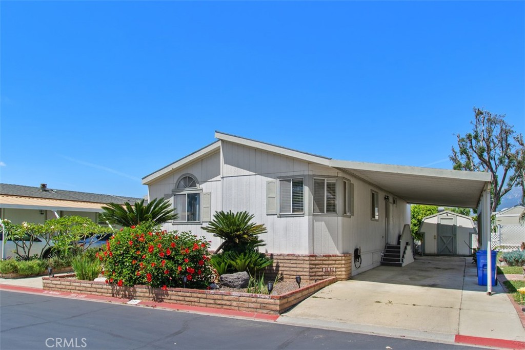 1456 E Philadelphia St Spc 77