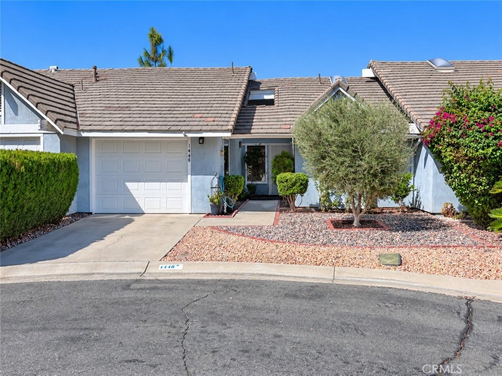 1448 Bunker Hill