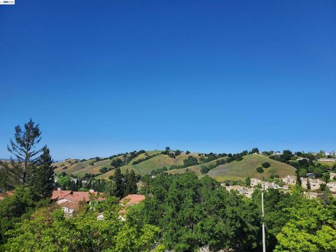 Photo of 4340 Terra Granada Drive Dr #1B, Walnut Creek, CA 94595 (MLS # 41129681)