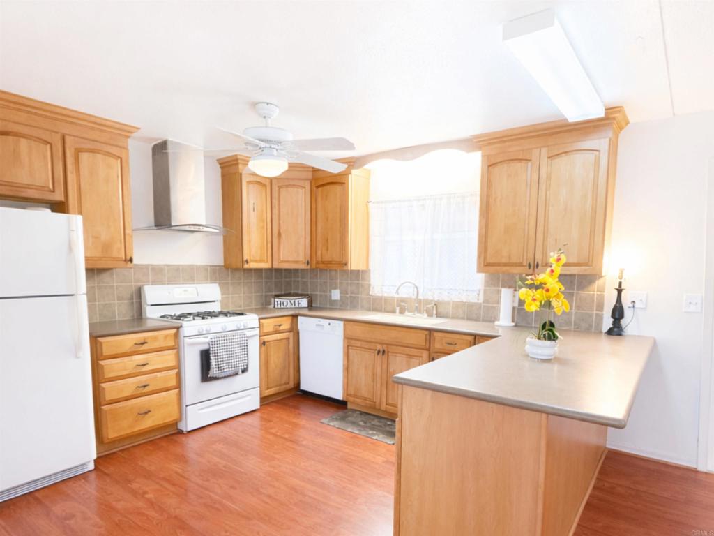 3340 Del Sol Boulevard SPC 4