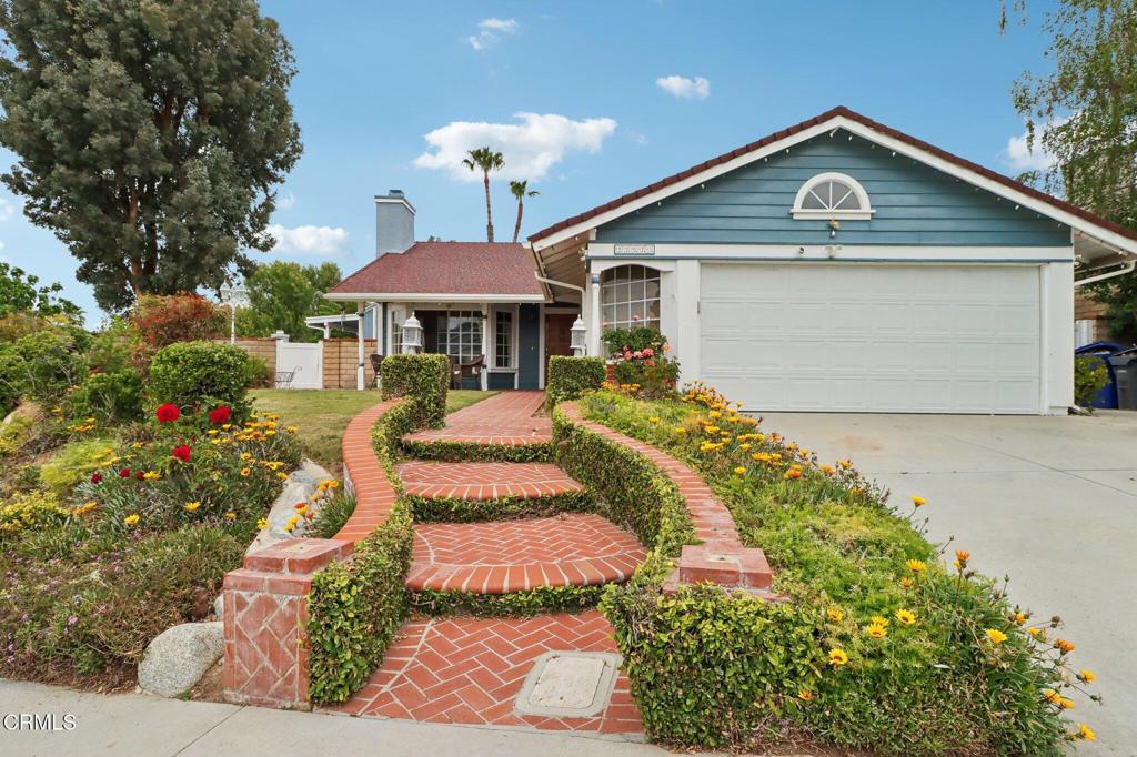 Welcome to a rare opportunity in the highly sought-after Mountain View West neighborhood! This 3-bedroom, 2-bath home offers 1,567 sq. ft. of living space, featuring living room, Open kitchen and family room, on an expansive 9,373 sq. ft. lot--perfect for your dream renovation. Bring your vision and TLC to unlock the full potential of this charming Trust Sale property. Located just moments from award-winning schools, popular restaurants, and premier shopping, this is a location you won't want to miss!