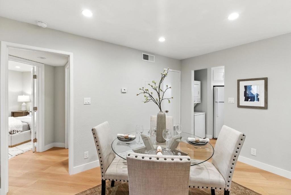 999 W Evelyn Terrace 29