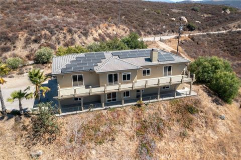 Photo of 19075 Caesar Drive, Ramona, CA 92065 (MLS # PW25216283) Photo of 19075 Caesar Drive, Ramona, CA 92065 (MLS # PW25216283)