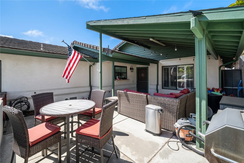 411 Spanish Moss Lane