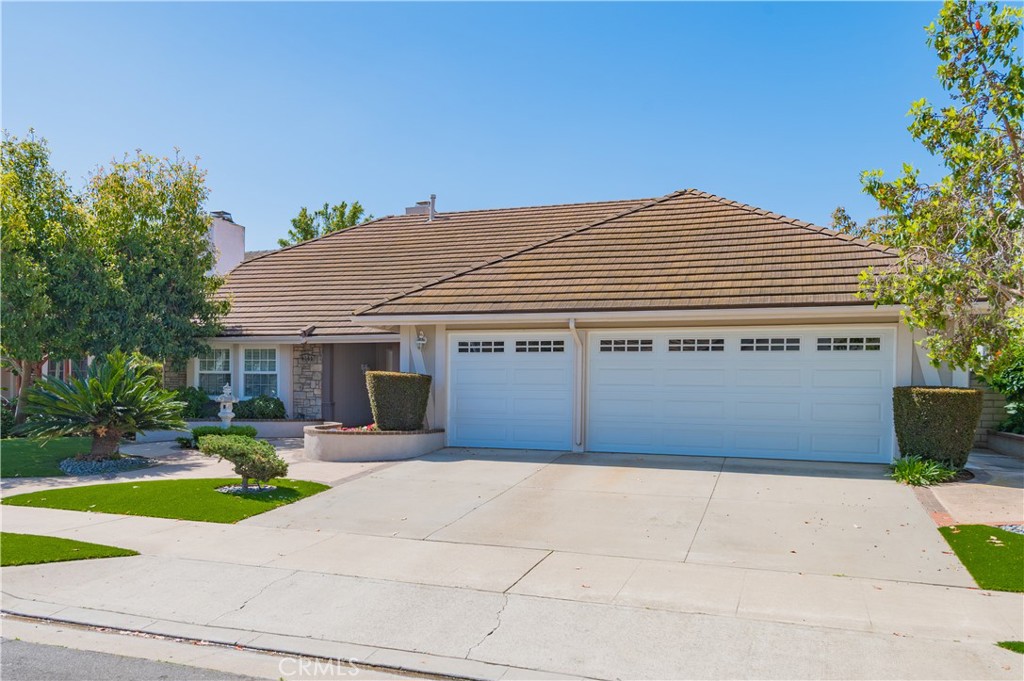 4702 E Golden Eagle Avenue