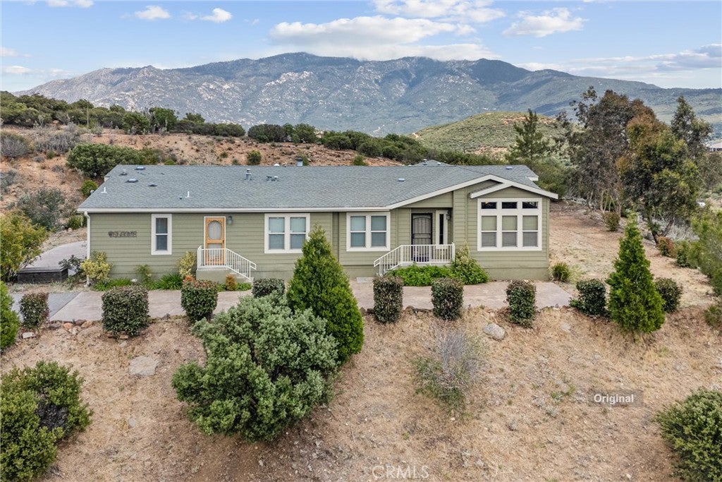 47112 Woodcliff Drive