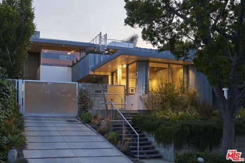 Photo of 2502 7th Street, Santa Monica, CA 90405 (MLS # 26661191)